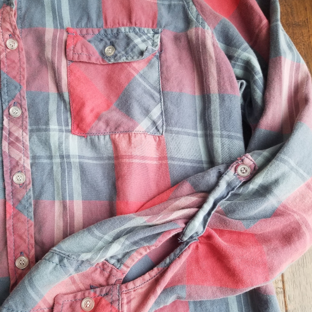 4 Button Down Shirts - image 7